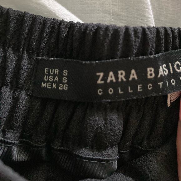 ZARA Basics Black Trousers - Picture 2 of 2